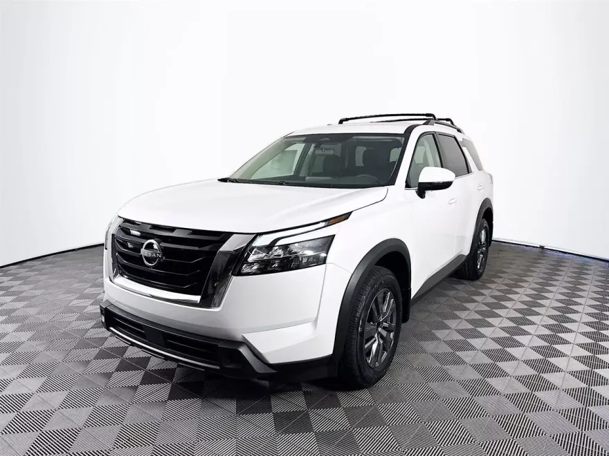 2025 Nissan Pathfinder SV photo 1