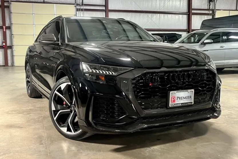 2021 Audi RS Q8 photo 1