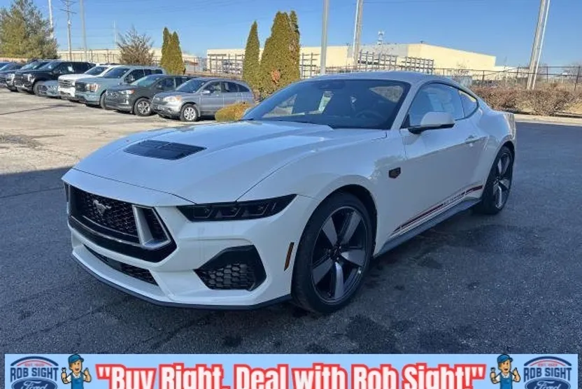 2025 Ford Mustang GT Premium photo 1