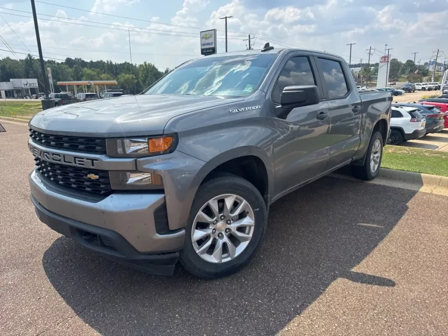 2021 Chevrolet Silverado 1500 Custom photo 1
