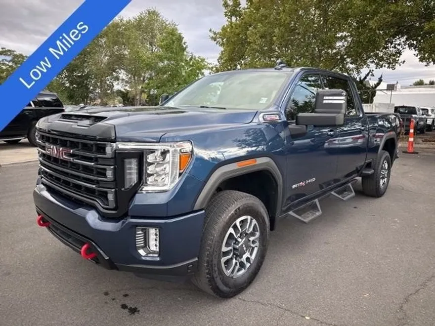 2022 Gmc Sierra 2500 HD AT4 photo 1