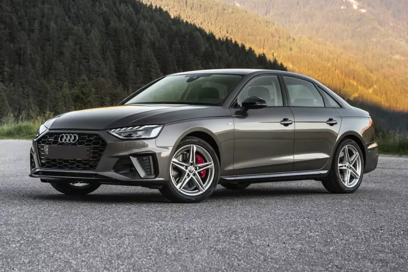 2021 Audi A4 45 S line Premium photo 1