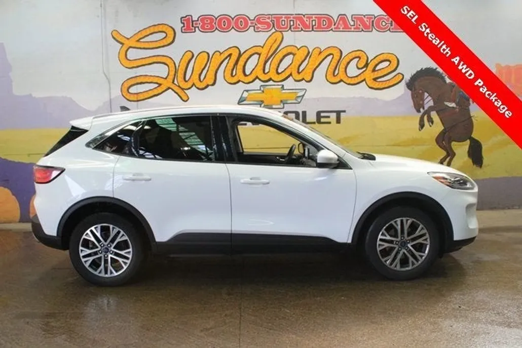 2022 Ford Escape SEL photo 1