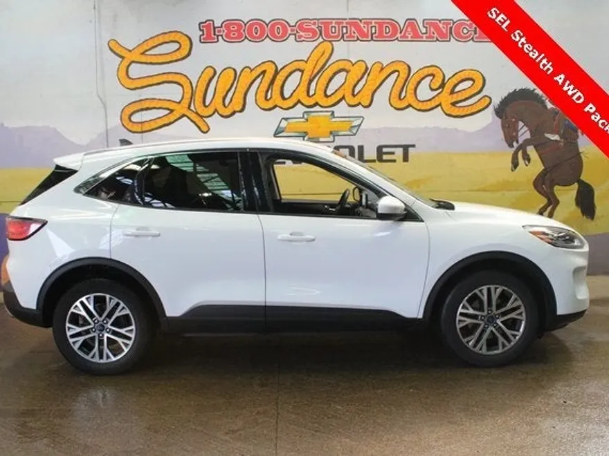 2022 Ford Escape SEL photo 1