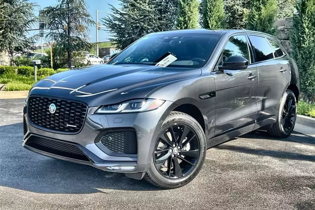 2025 Jaguar F-PACE P250 R-Dynamic S photo 1