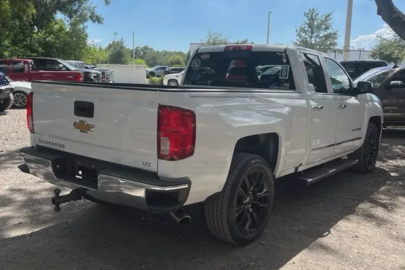 2018 Chevrolet Silverado 1500 LTZ photo 1