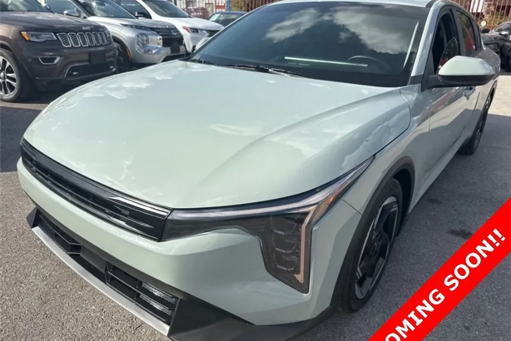 2025 Kia K4 EX photo 1
