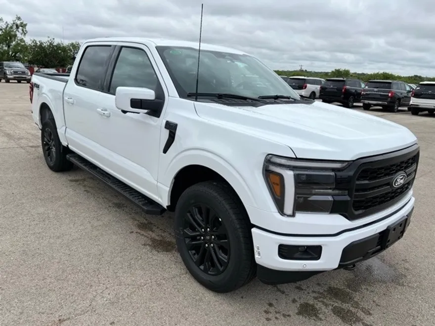 2025 Ford F-150 Lariat photo 1