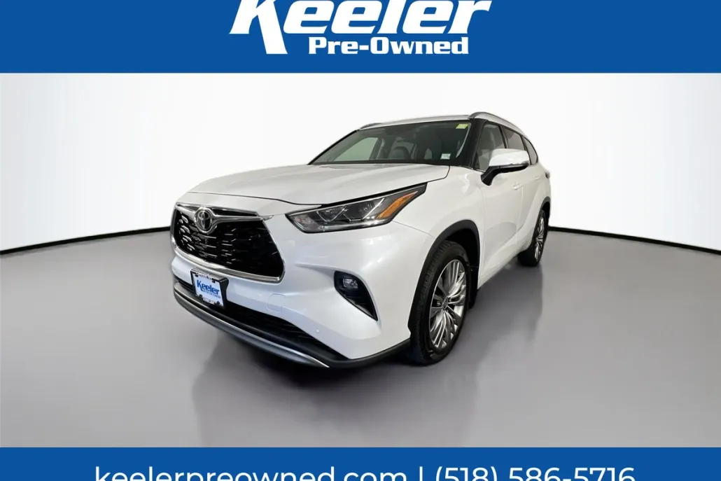 2022 Toyota Highlander Platinum photo 1