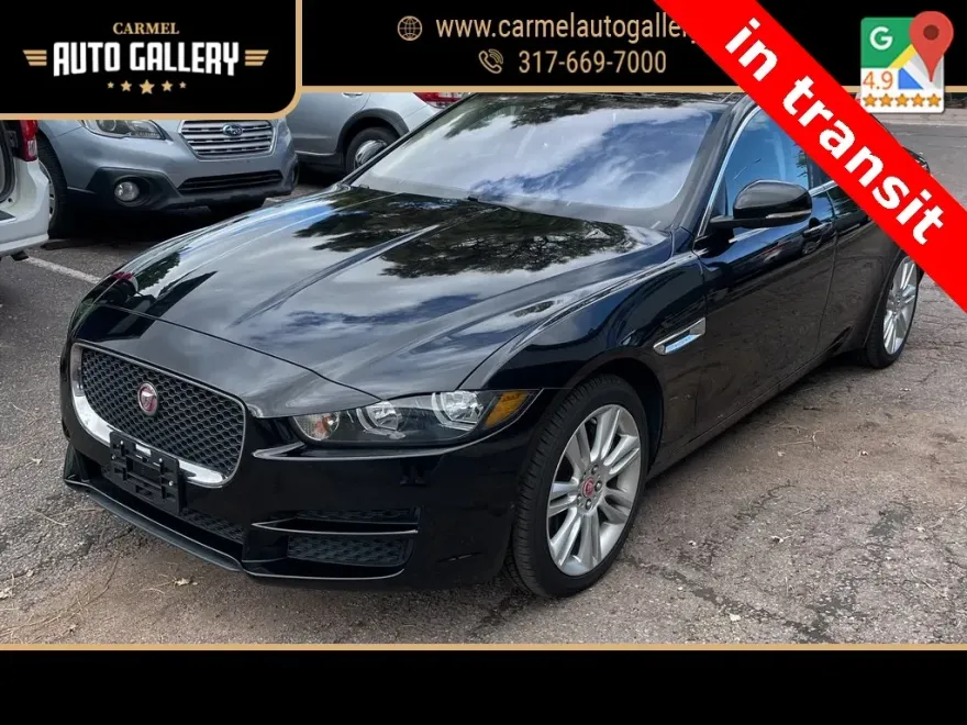 2019 Jaguar XE photo 1