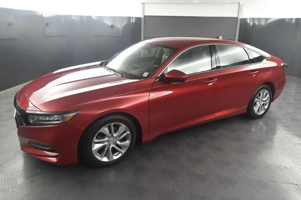 2018 Honda Accord LX photo 1