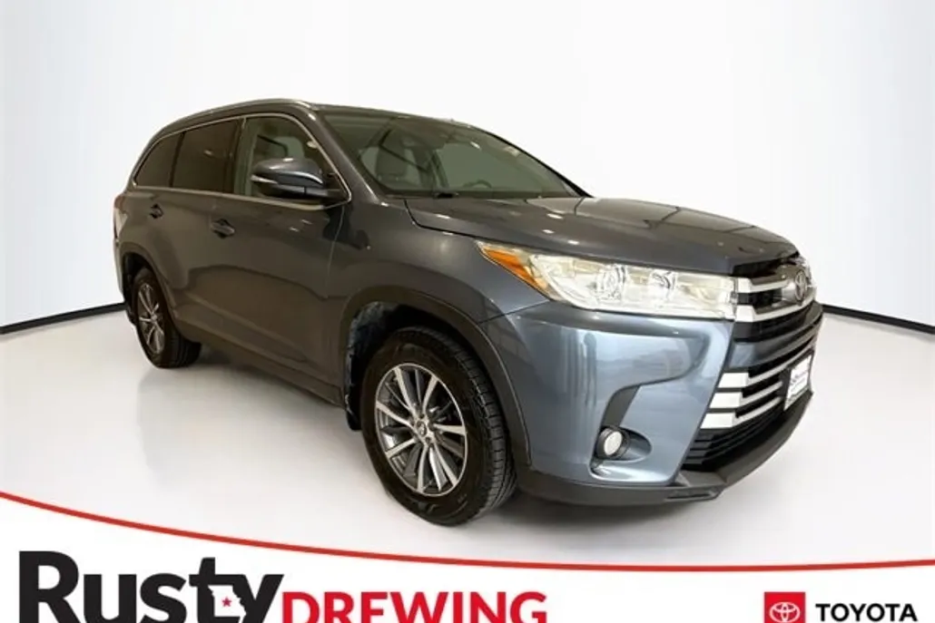2019 Toyota Highlander XLE photo 1