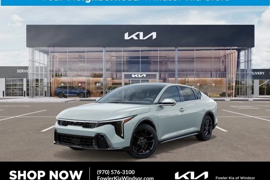 2025 Kia K4 GT-Line Turbo photo 1