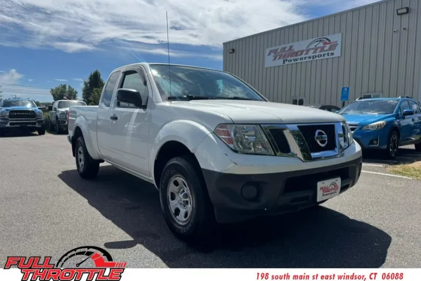 2016 Nissan Frontier King Cab S photo 1
