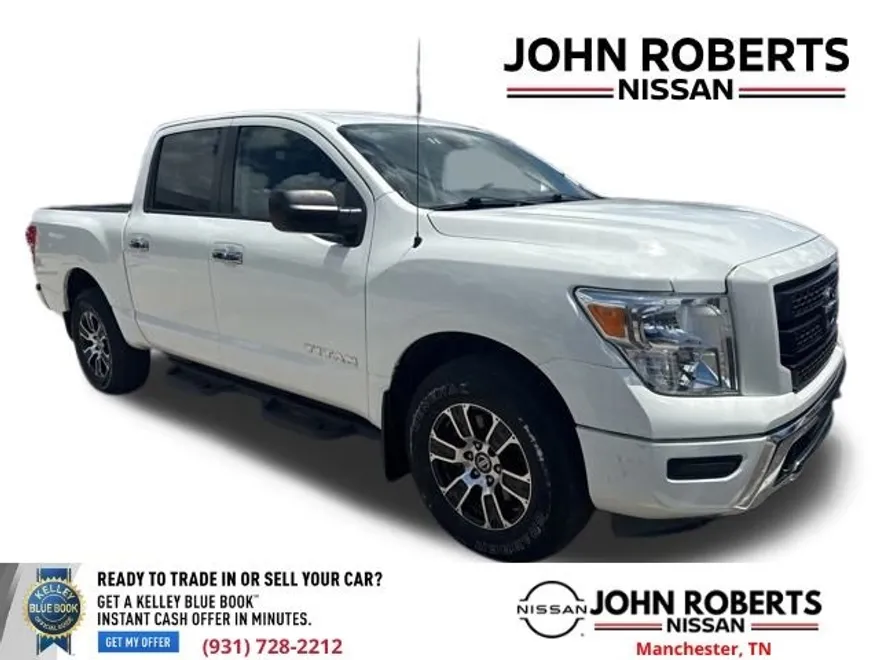2021 Nissan Titan SV photo 1
