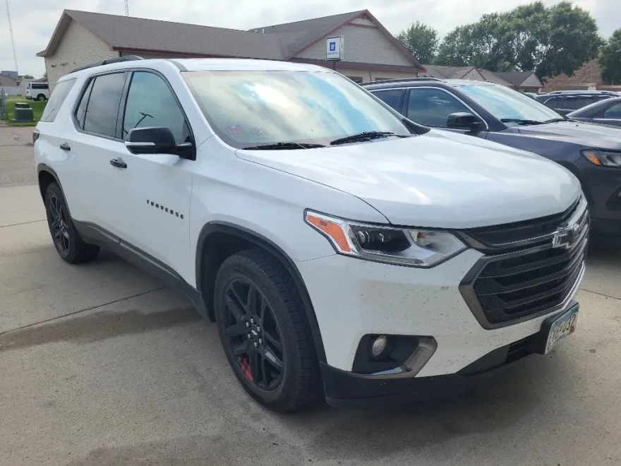2020 Chevrolet Traverse Premier photo 1