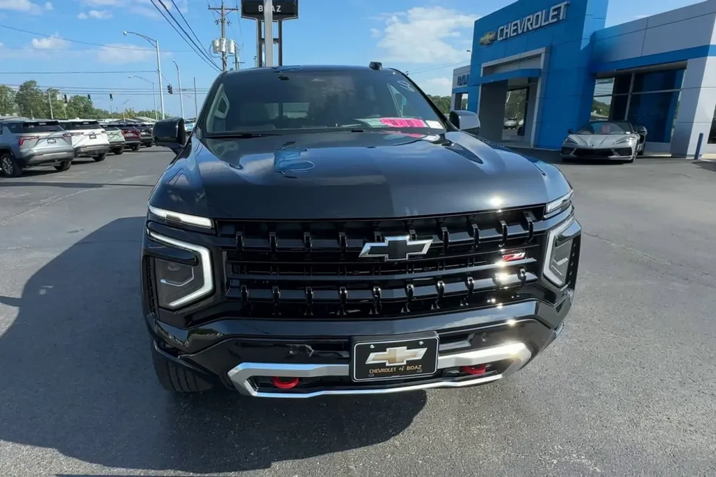 2025 Chevrolet Tahoe Z71 photo 1