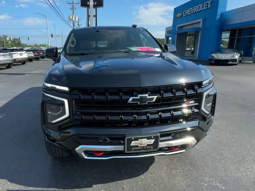 2025 Chevrolet Tahoe Z71 photo 1