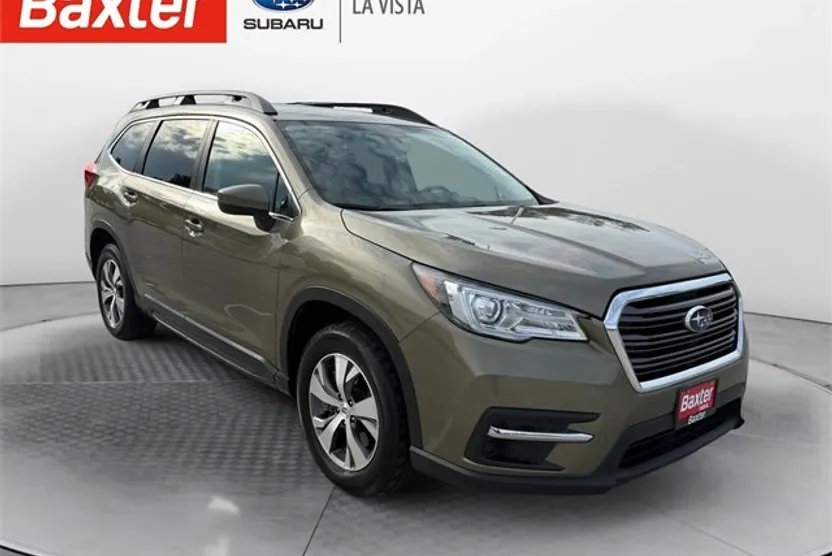 2022 Subaru Ascent Premium photo 1