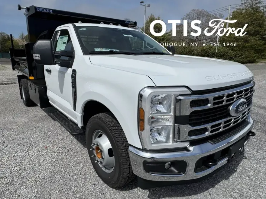 2025 Ford F-350 XL photo 1