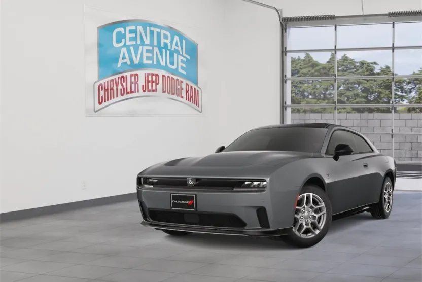2025 Dodge Charger R/T photo 1