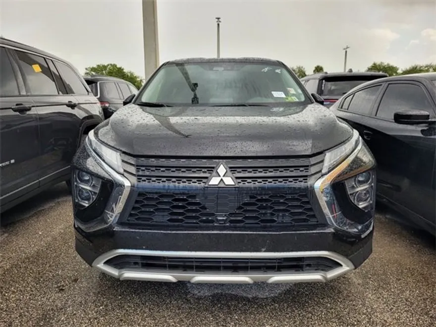 2024 Mitsubishi Eclipse Cross SEL photo 1