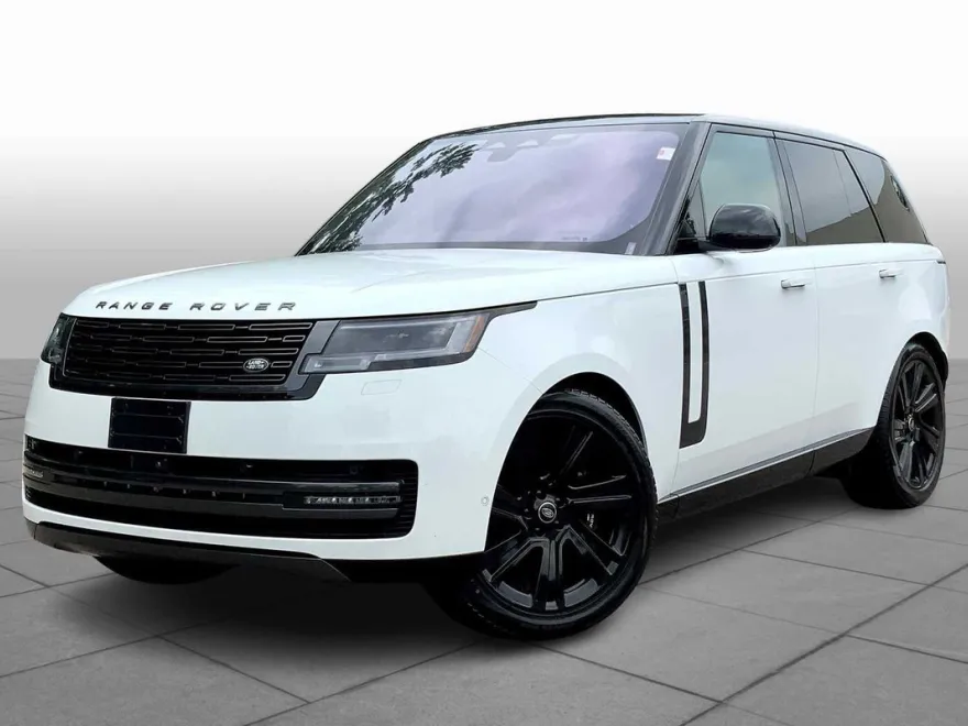 2023 Land Rover Range Rover SE photo 1