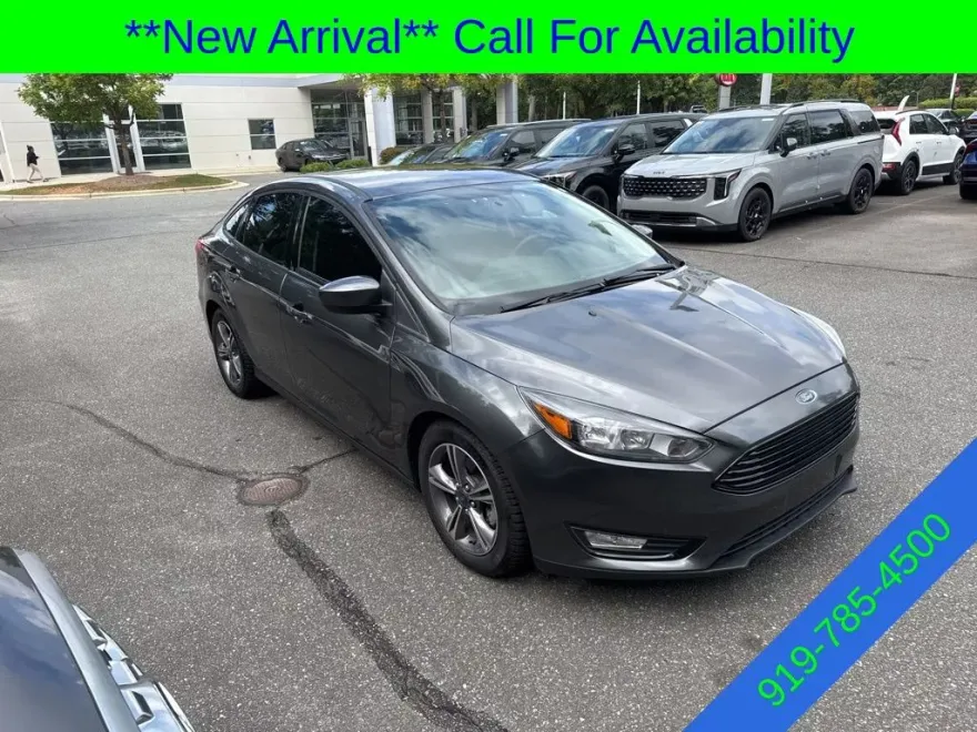 2018 Ford Focus SE photo 1