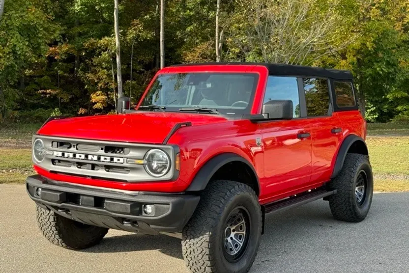 2022 Ford Bronco Base Big Bend Black Diamond Outer Banks photo 1