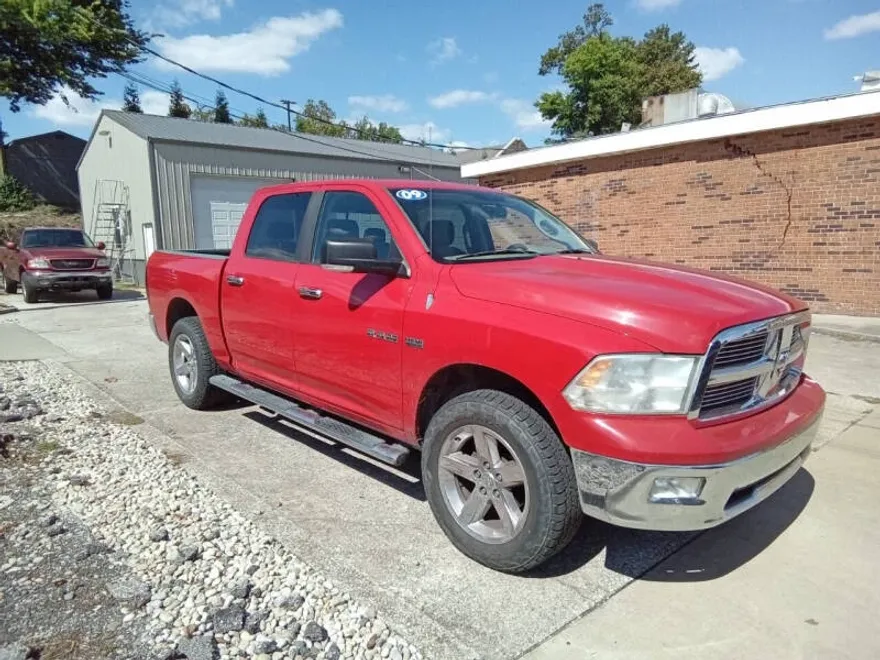 2009 Dodge Ram Laramie photo 1