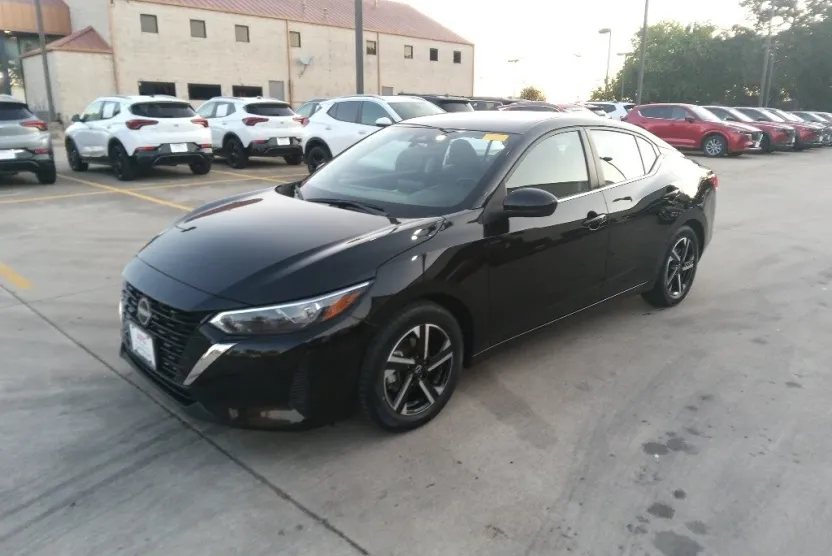 2024 Nissan Sentra SV photo 1