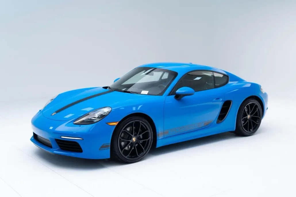 2025 Porsche Cayman photo 1