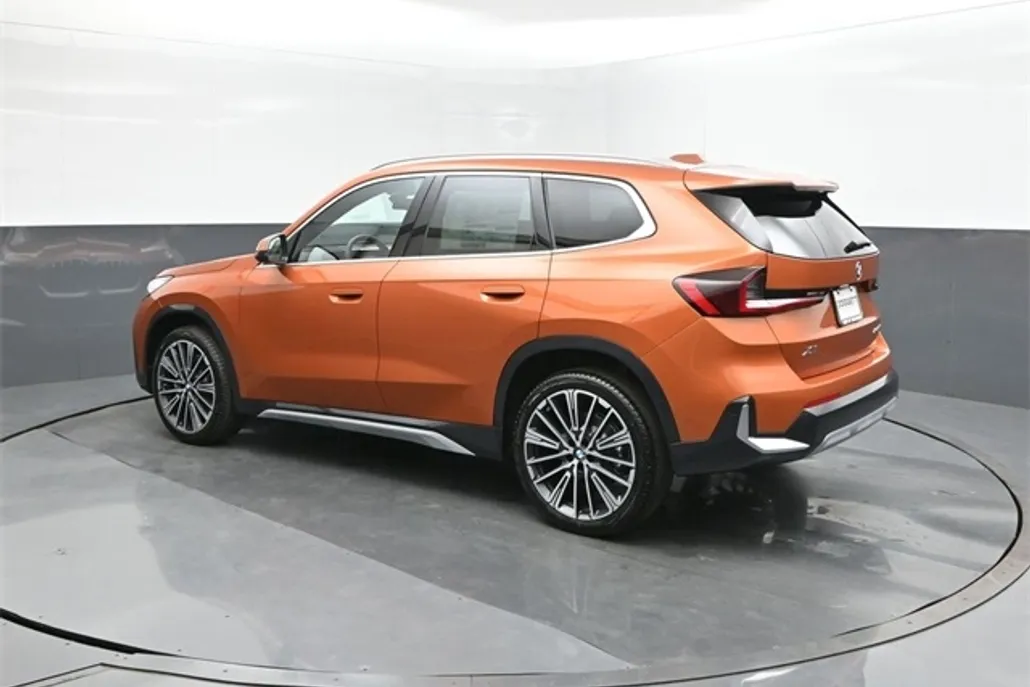 2025 Bmw X1 XDrive28i photo 1