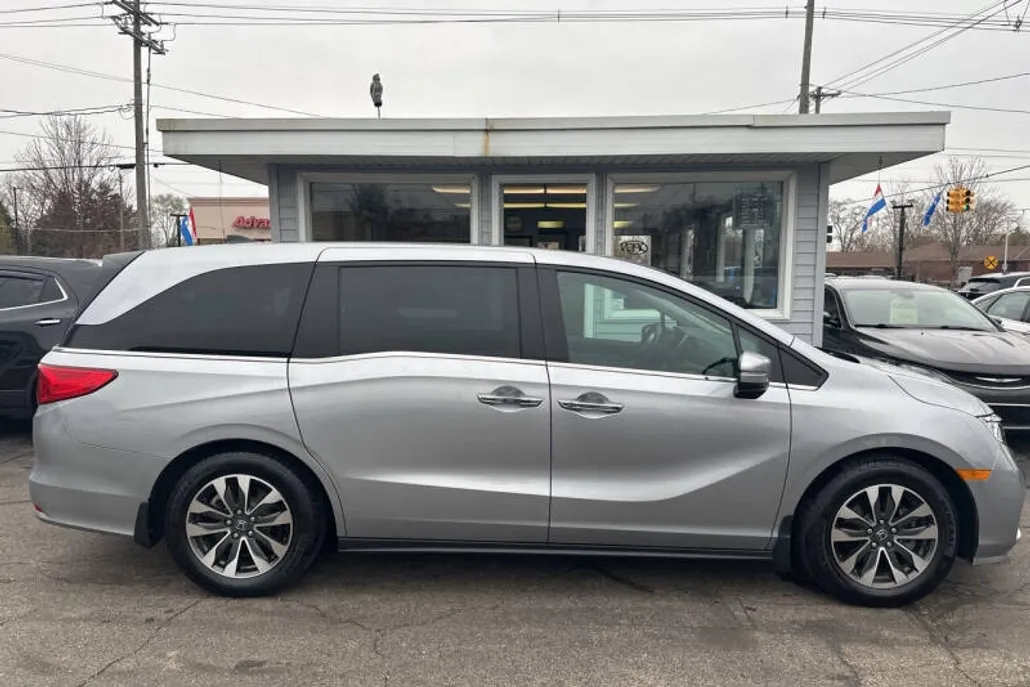 2022 Honda Odyssey EX-L photo 1