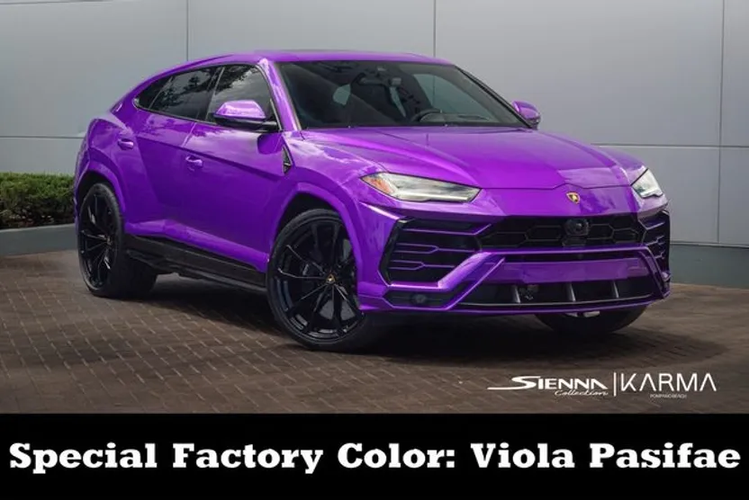 2021 Lamborghini Urus photo 1