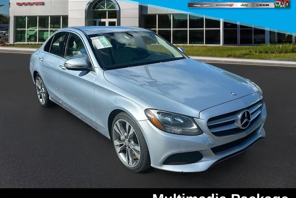 2016 Mercedes Benz C 300 photo 1