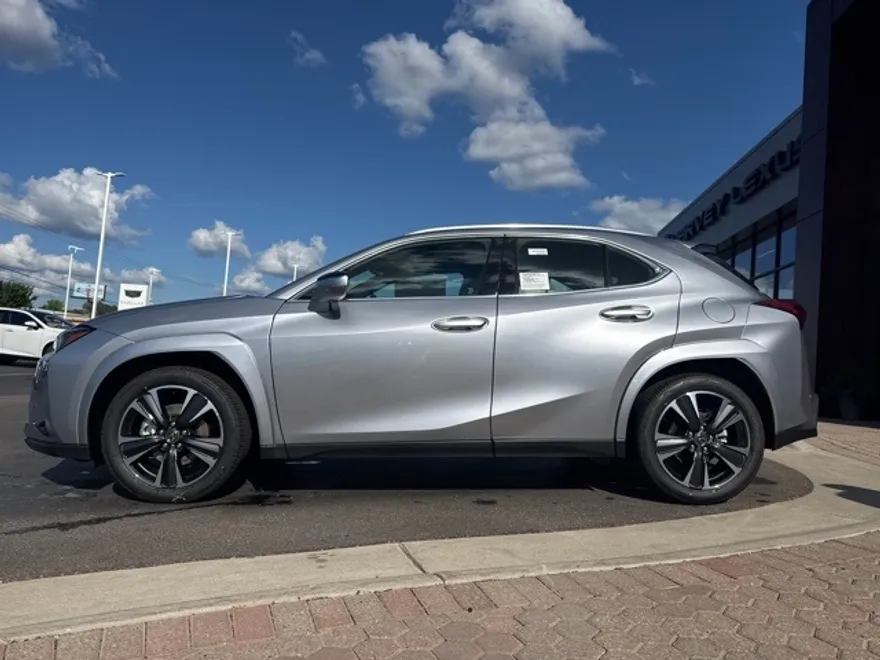 2025 Lexus UX Premium photo 22