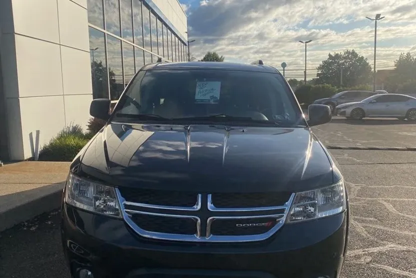 2012 Dodge Journey Crew photo 1