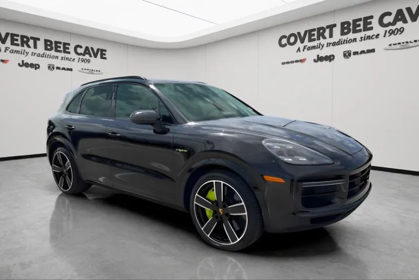 2023 Porsche Cayenne E-Hybrid Turbo S photo 1