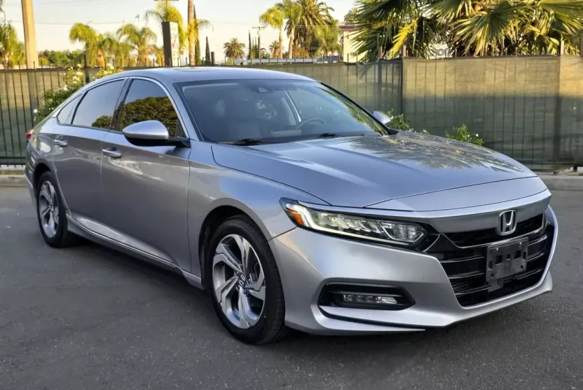 2020 Honda Accord EX photo 1