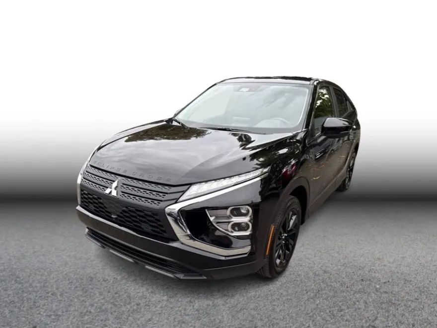 2026 Mitsubishi Eclipse Cross LE photo 1