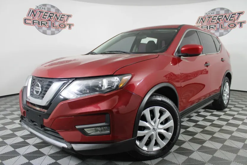 2017 Nissan Rogue photo 1