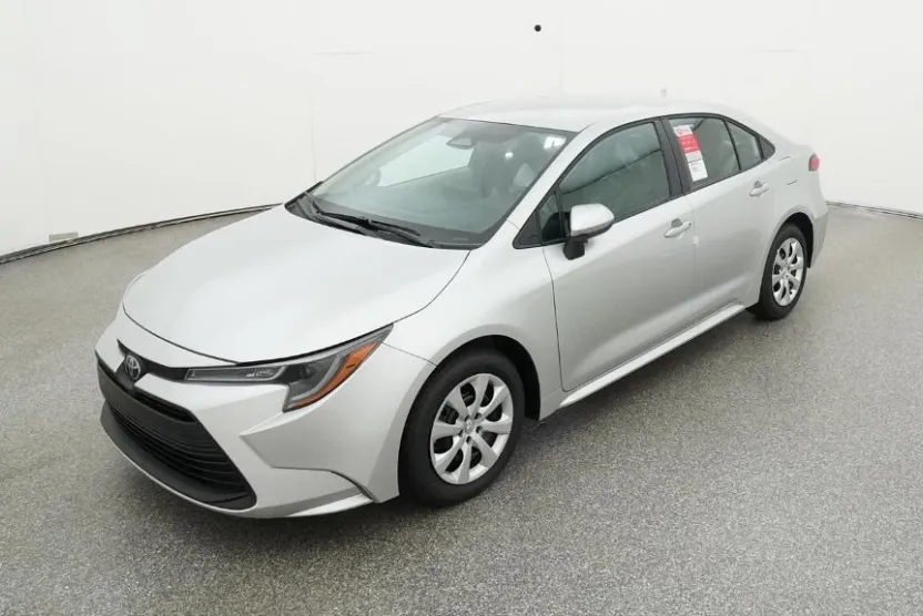 2026 Toyota Corolla LE photo 1
