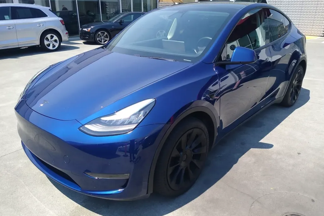 2020 Tesla Model Y Long Range photo 1