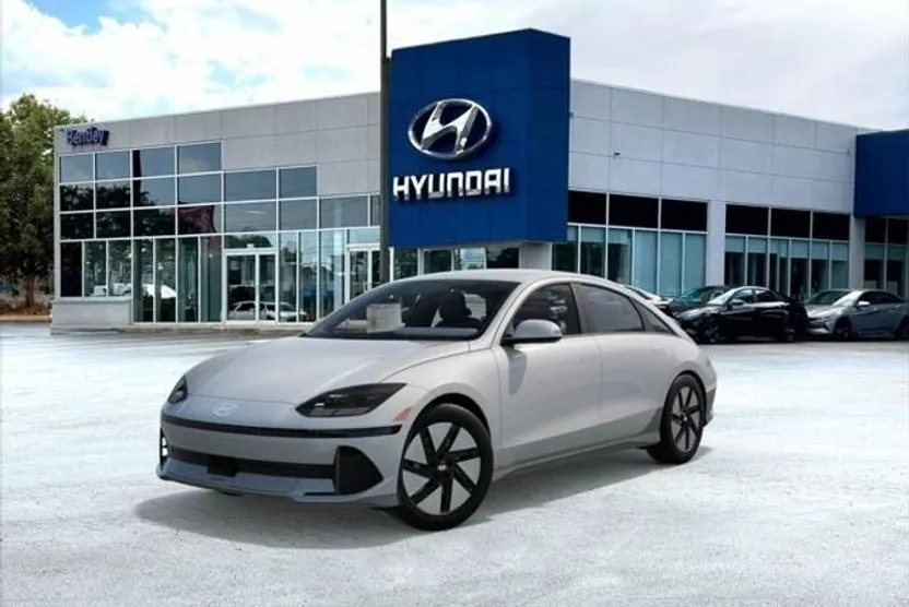 2025 Hyundai Ioniq 6 SE photo 1