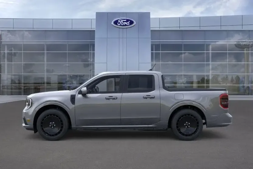 2025 Ford Maverick photo 1