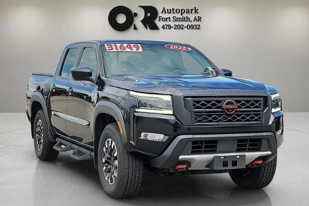 2022 Nissan Frontier Crew Cab PRO-4X photo 1