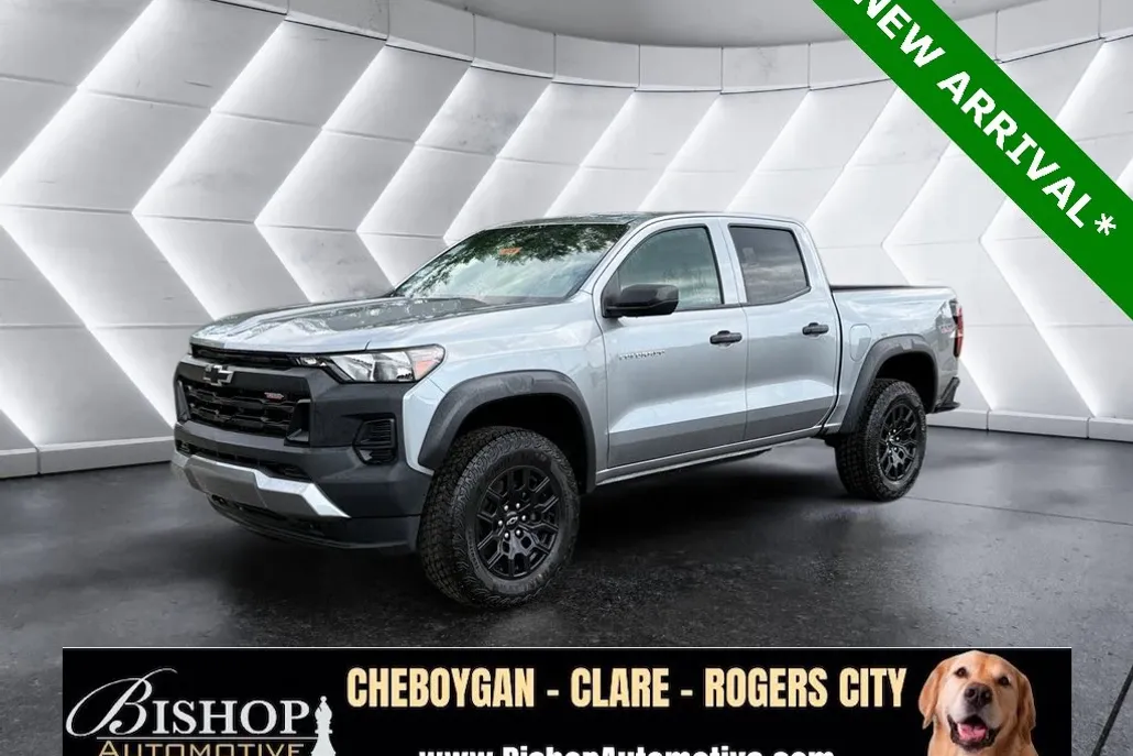 2024 Chevrolet Colorado Trail Boss photo 1