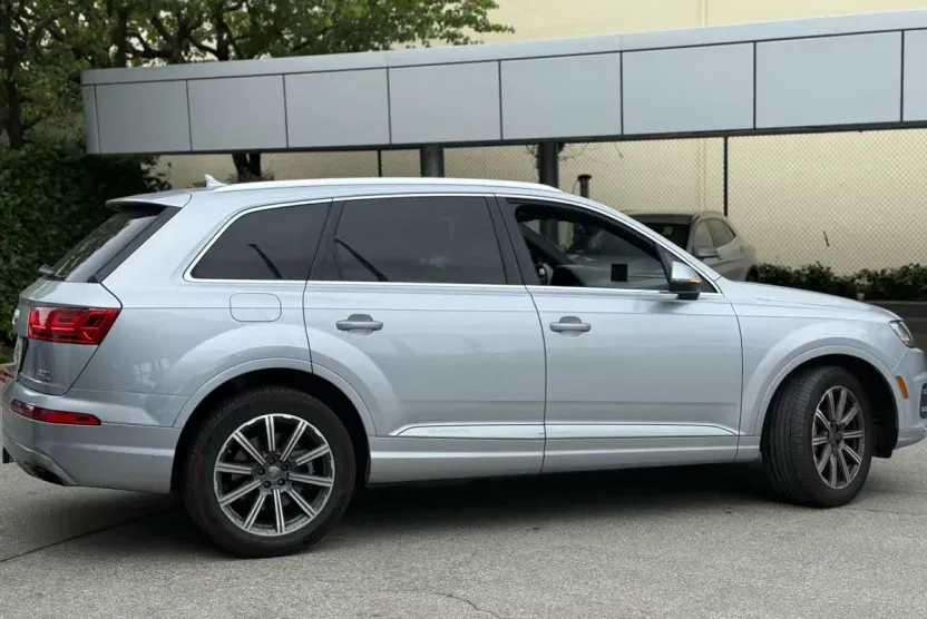 2017 Audi Q7 Premium Plus photo 1