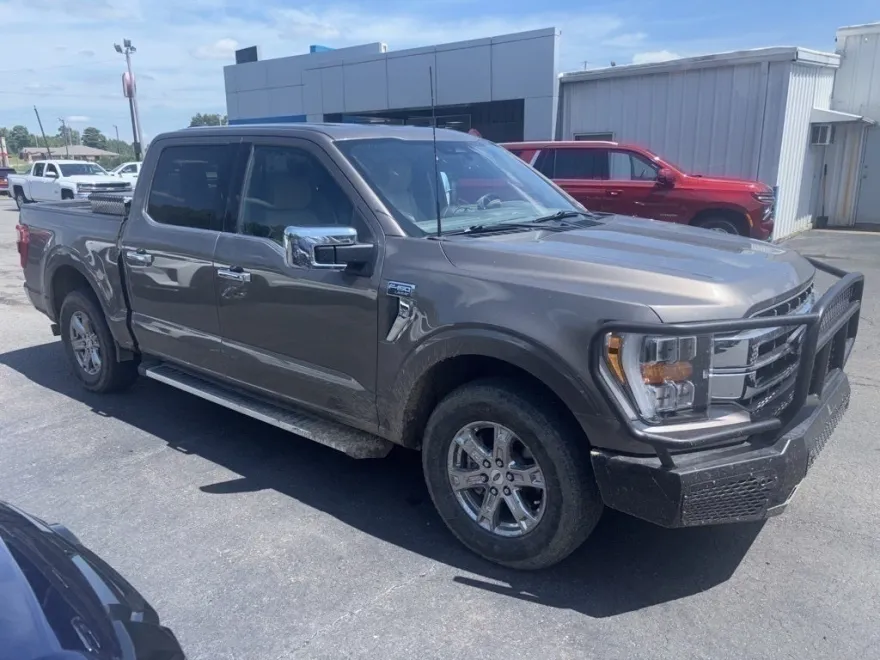2023 Ford F-150 Lariat photo 1